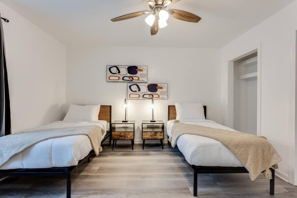 Luxury Atlanta Home - Self Check-In Pet Friendly Free Parking Экстерьер фото